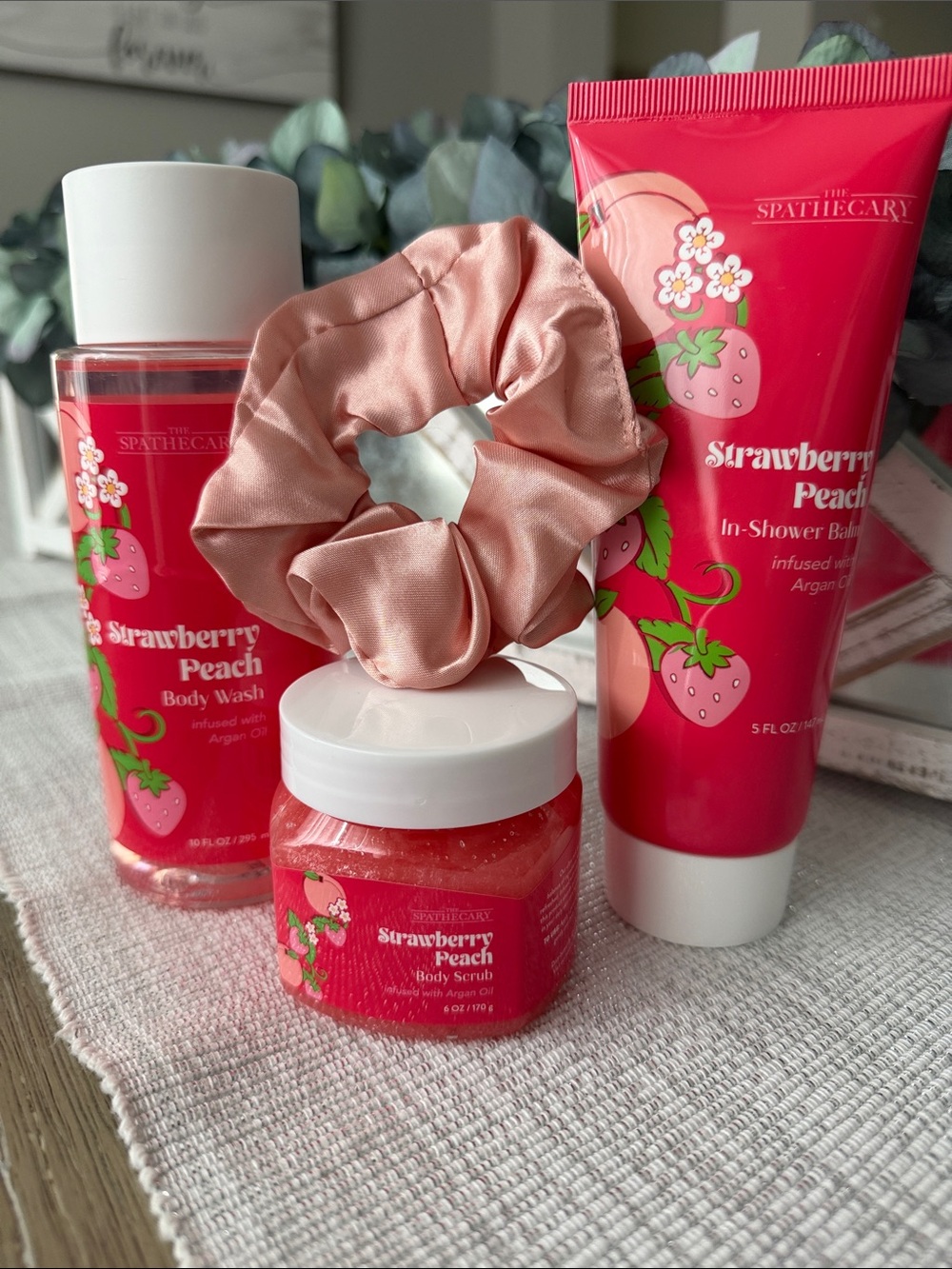 Strawberry Peach Body Wash, Body Scrub, Shower Balm, Scrunchie bundle NEW